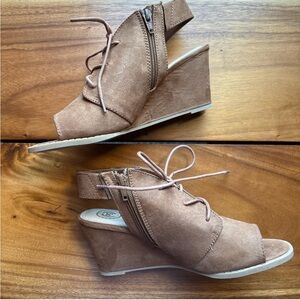 Women American Heritage brown peep toe wedge booties Shoes Size 7 casual